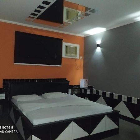 Movie Inn Motel E Hospedagem (Adults Only) 里贝朗普雷托 外观 照片